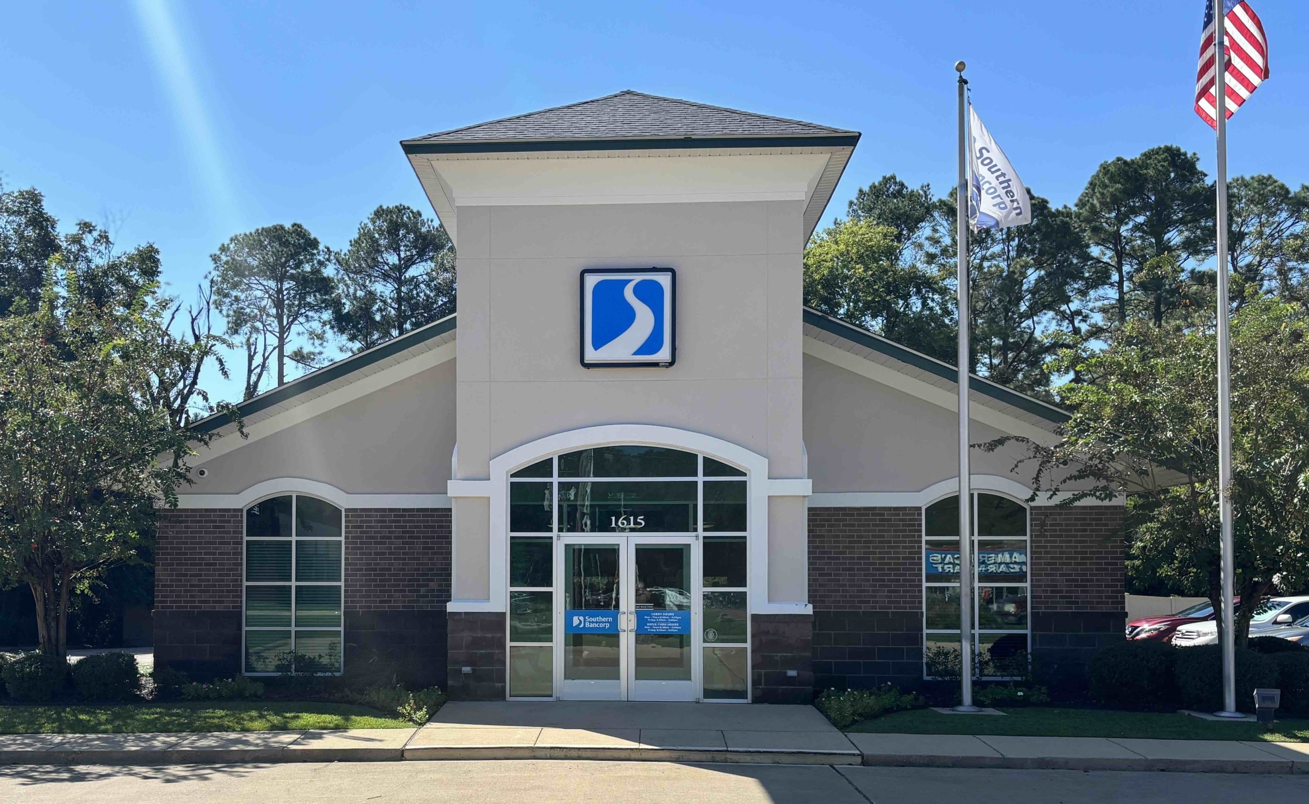 El Dorado Hillsboro Exterior